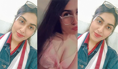 Beautiful Horny Girl Showing Hot Pussy Fucking Live Call