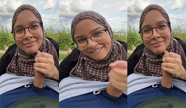 Hijabe Indian GF Viral Sucking Big Dick Public Park Viral Video