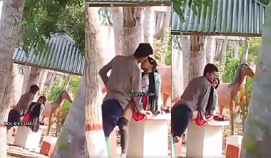 Indian GF Viral Lovers Fucking In Park Fuck Full Video HD
